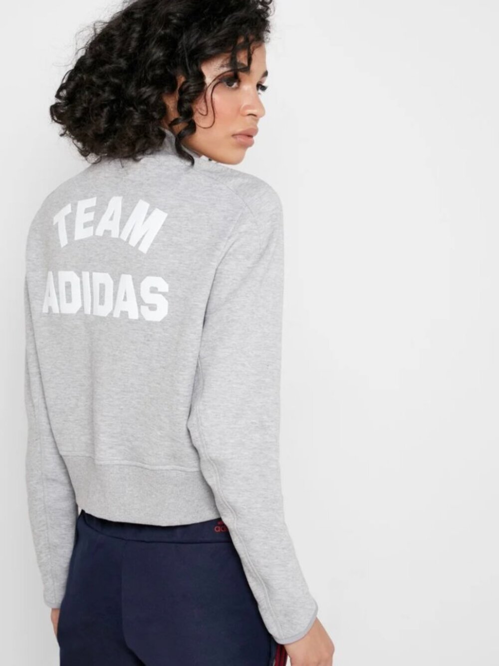 NWT Adidas VRCT Varsity Crew Sweatshirt Gray Women’s Large EA0416